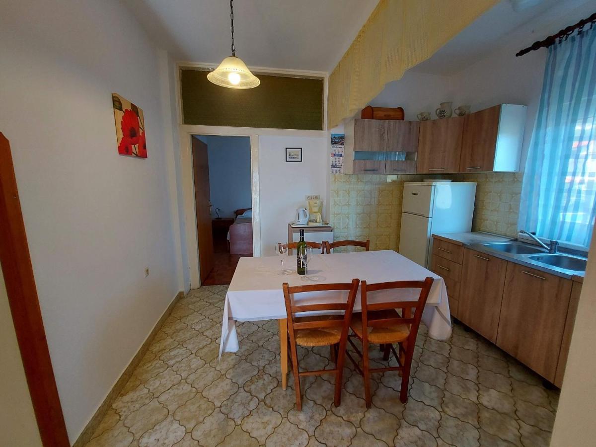 Apartments Fam Tomasic Baška Oda fotoğraf