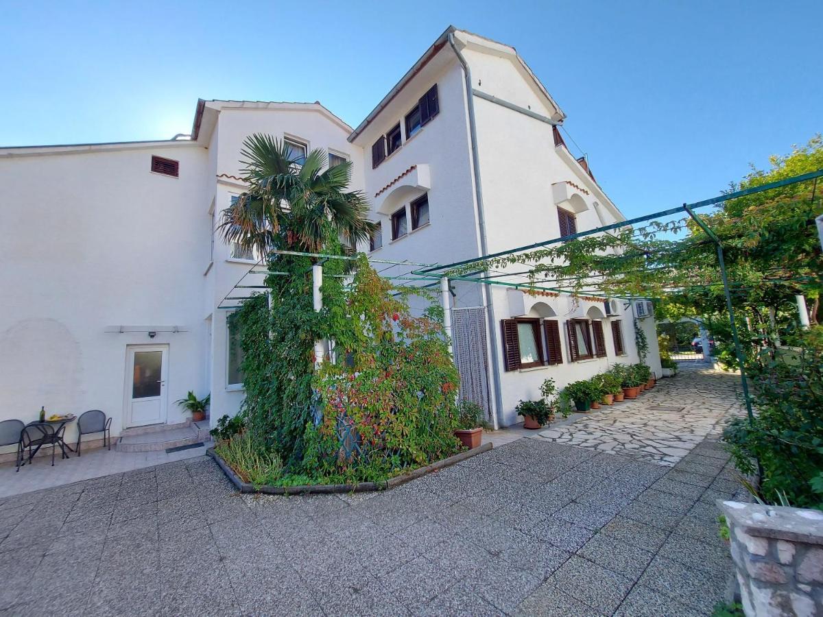 Apartments Fam Tomasic Baška Dış mekan fotoğraf